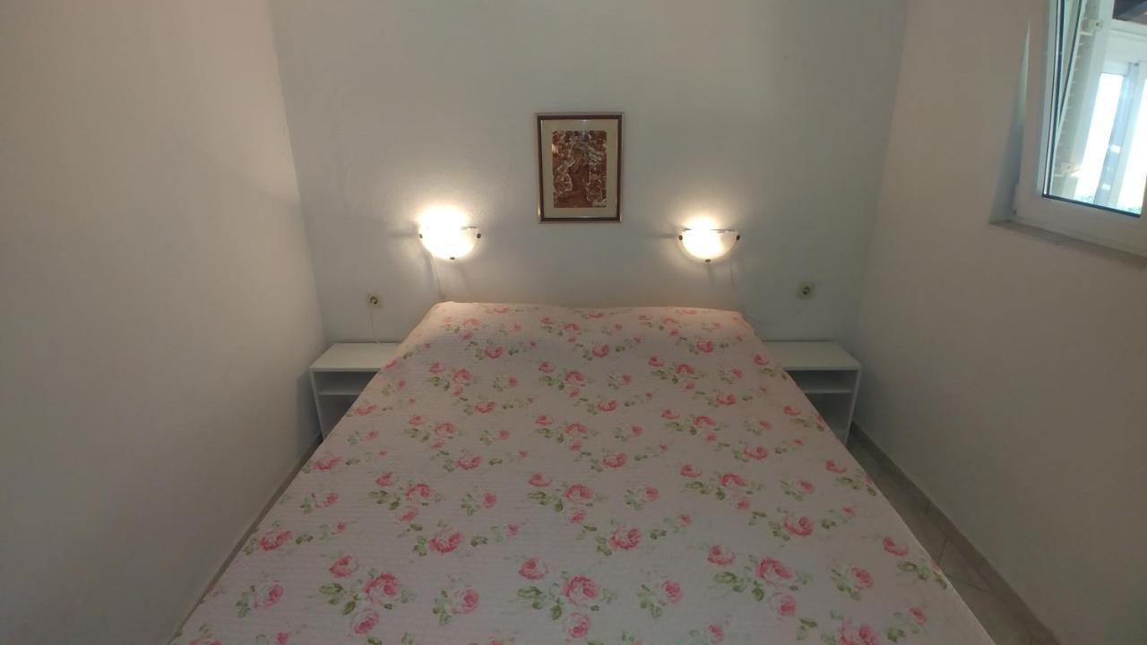 Apartments Marija Bajto Nečujam Zewnętrze zdjęcie