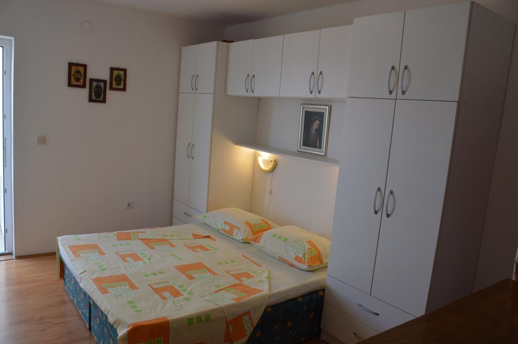 Apartments Marija Bajto Nečujam Zewnętrze zdjęcie