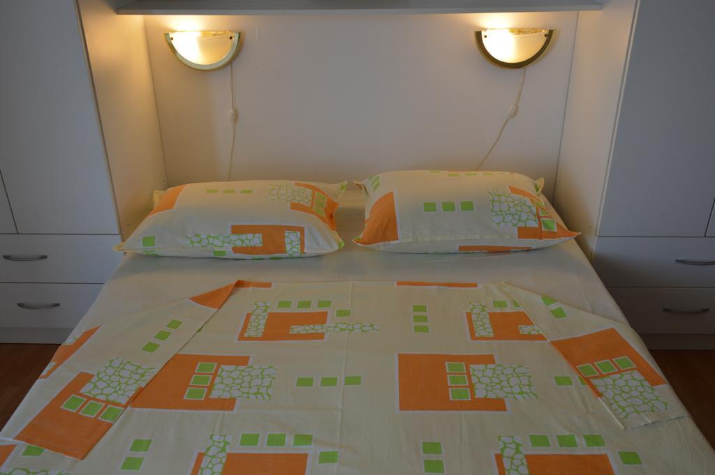 Apartments Marija Bajto Nečujam Zewnętrze zdjęcie